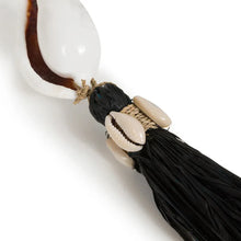 Load image into Gallery viewer, THE KUBU KEYCHAIN - BLACK NATURAL