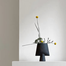 Load image into Gallery viewer, SPHERE VASE SQUARE, MINI- COFFEE
