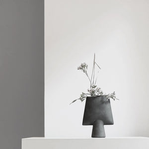 SPHERE VASE SQUARE, MINI - DARK GREY