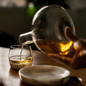 CHILL CARAFE WITH MARBLE BASE
