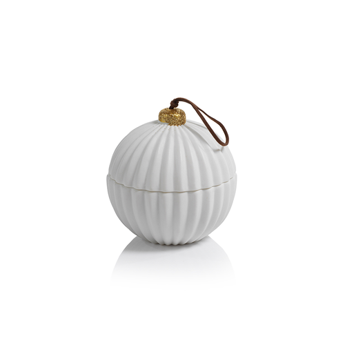 SCENTED WHITE PORCELAIN ORNAMENT CANDLE WITH GREEN WAX - RIBBED
