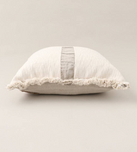 Load image into Gallery viewer, CUBO CUSHION 70x60 CM