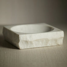 Load image into Gallery viewer, ROCK FINISH WHITE MARBLE SQUARE BOWL