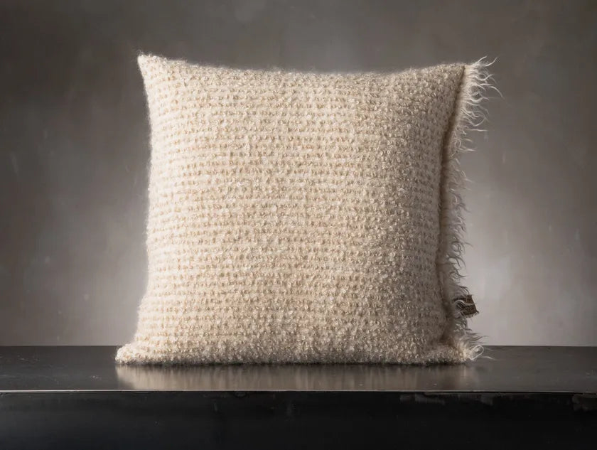 ARIETE CUSHION 60x60 CM
