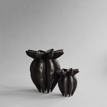 Load image into Gallery viewer, LOTUS VASE, MINI - COFFEE