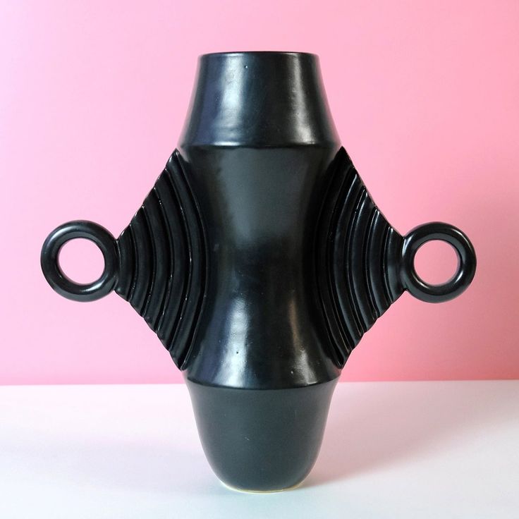 DUNE VASE IN BLACK