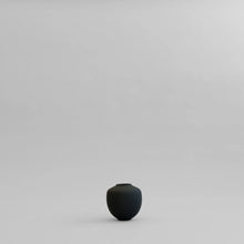 Load image into Gallery viewer, SUNAO VASE, PETIT - BLACK