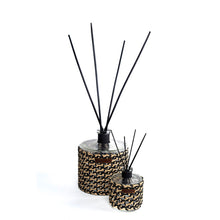 Load image into Gallery viewer, DIFFUSEUR RAPHIA CUIR MINA NOIR 500ML / NARGUILE FLEUR ORANGER