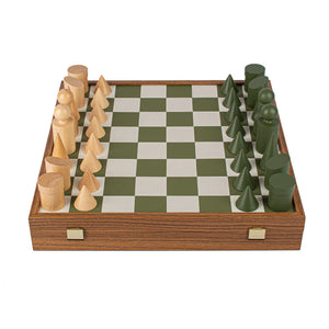 GREEN AND WHITE LEATHERETTE INTAID CHESSBOARD WITH BAUHAUS STYLE WOODEN CHESSMEN