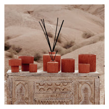 Load image into Gallery viewer, DIFFUSEUR CERAMIQUE STRIEE TERRACOTA 500ML/ MADARINE