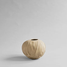 Load image into Gallery viewer, ORIMONO VASE, MEDIO - SAND