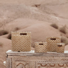 Load image into Gallery viewer, BOUGIE RAPHIA CUIR YARA S/ ROSE OUD MANDARINE MAJORELLE